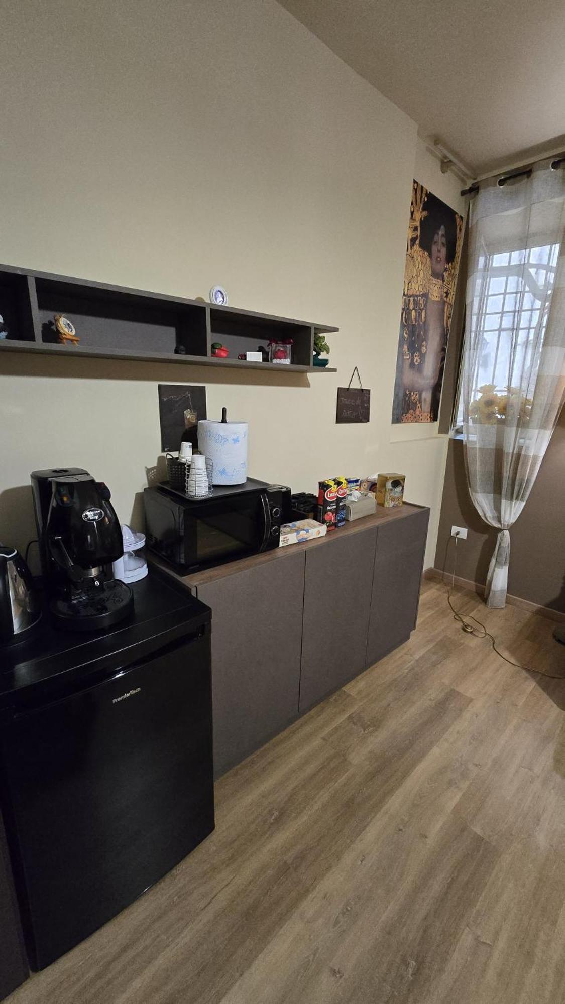 נאפולי Casa Vacanze Oikia - Room Girasole מראה חיצוני תמונה